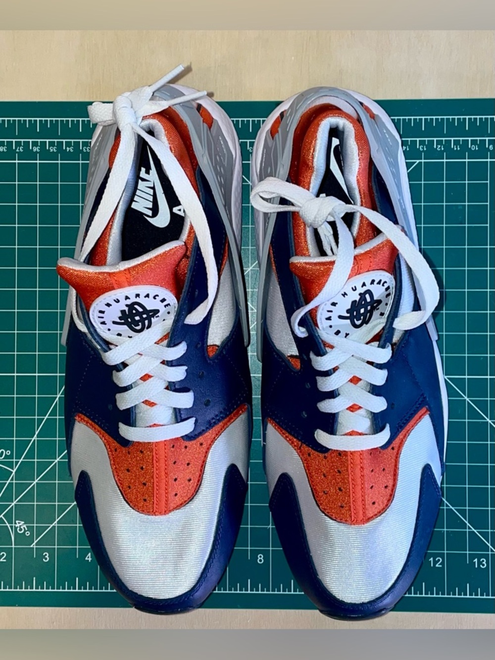 Nike Men’s Multi-Color Air Huarache Running Shoes 10M like new